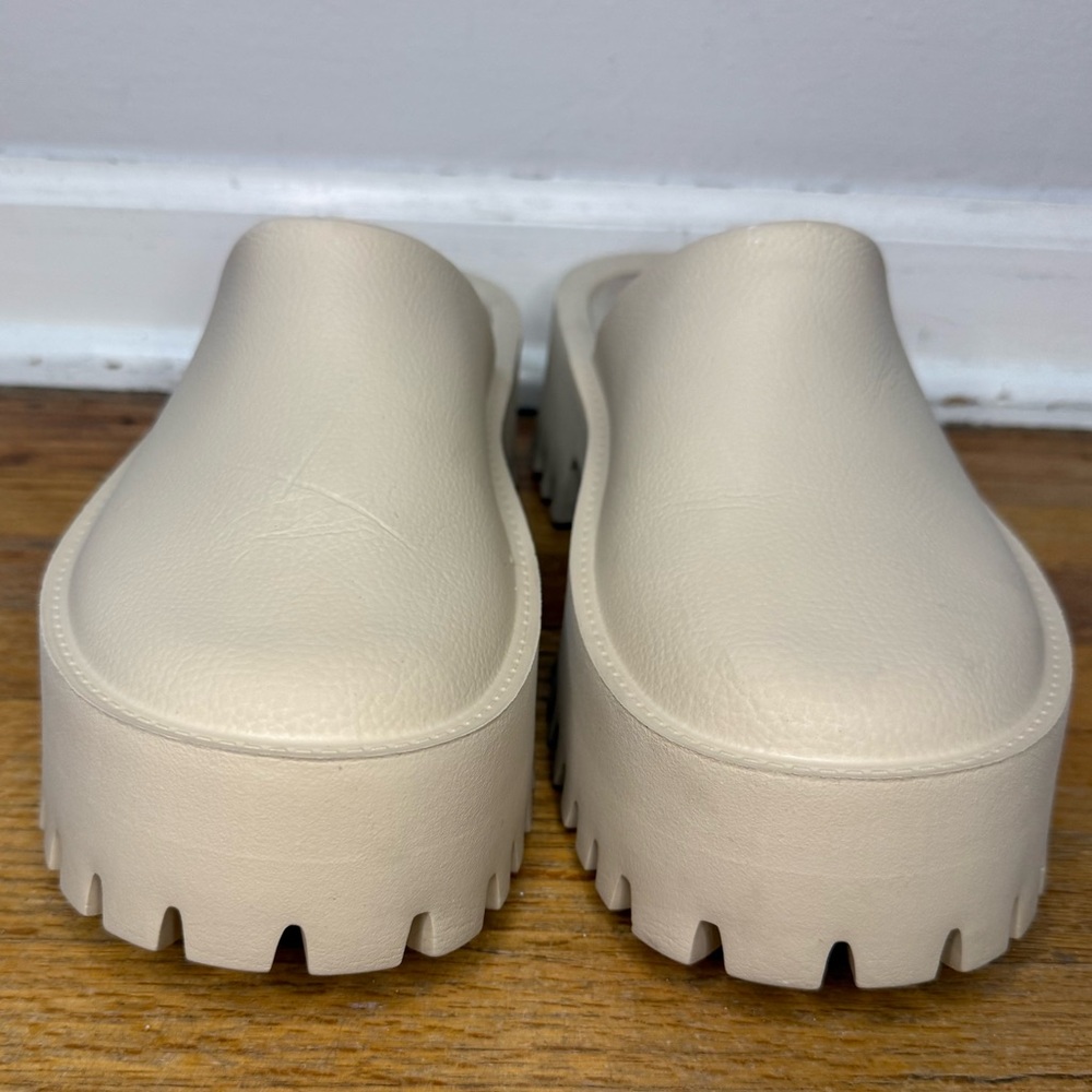 Jeffrey Campbell Cream Lug Sole Platform Mules - Picture 2 of 8